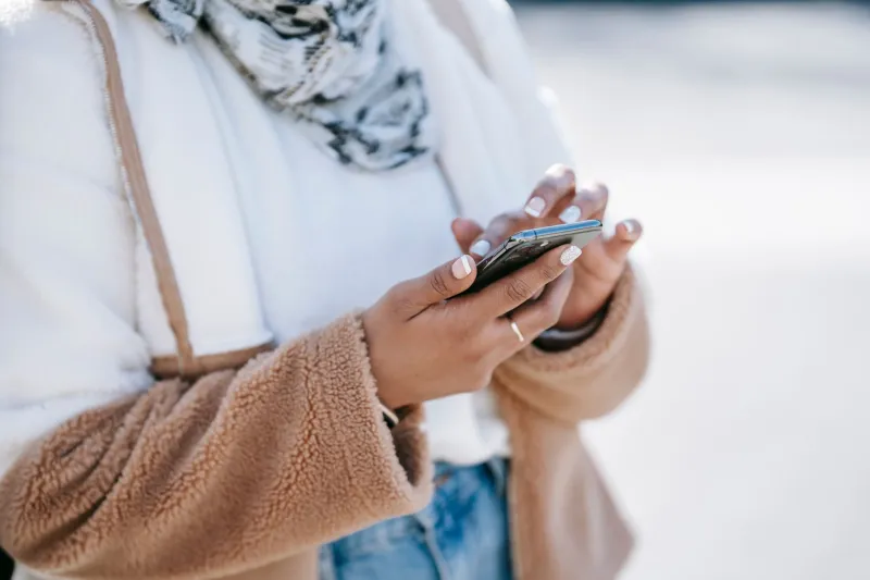 Scroll, Click, Buy, Regret: How Social Media Is Turning Your Supplement Shelf Into a Marketing Experiment